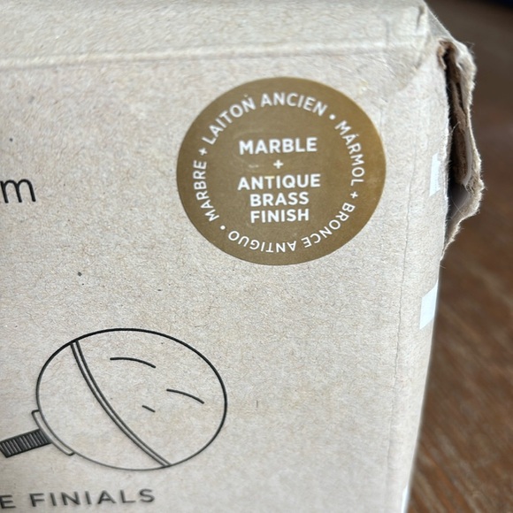 NWOT‼️West Elm Marble Sphere Finials with Gold Accents Mid century modern. - Picture 2 of 4